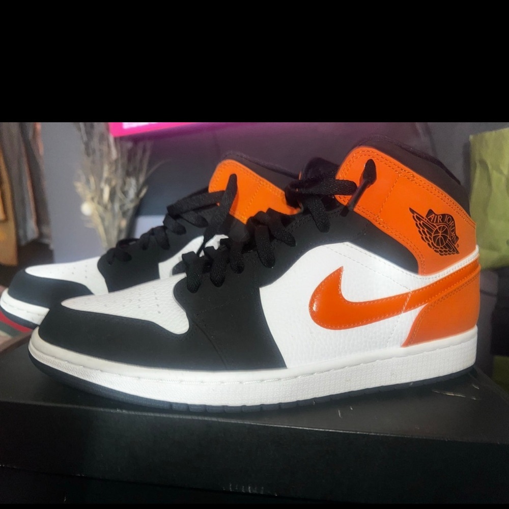 Jordan Men's Black, White, and Orange Sneakers